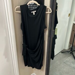 SIZE L Elegant Black Sleeveless Dress